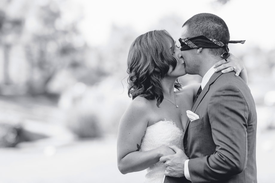 Wedding Photographers in Arizona: Wedding Photos at Raven Golf Club