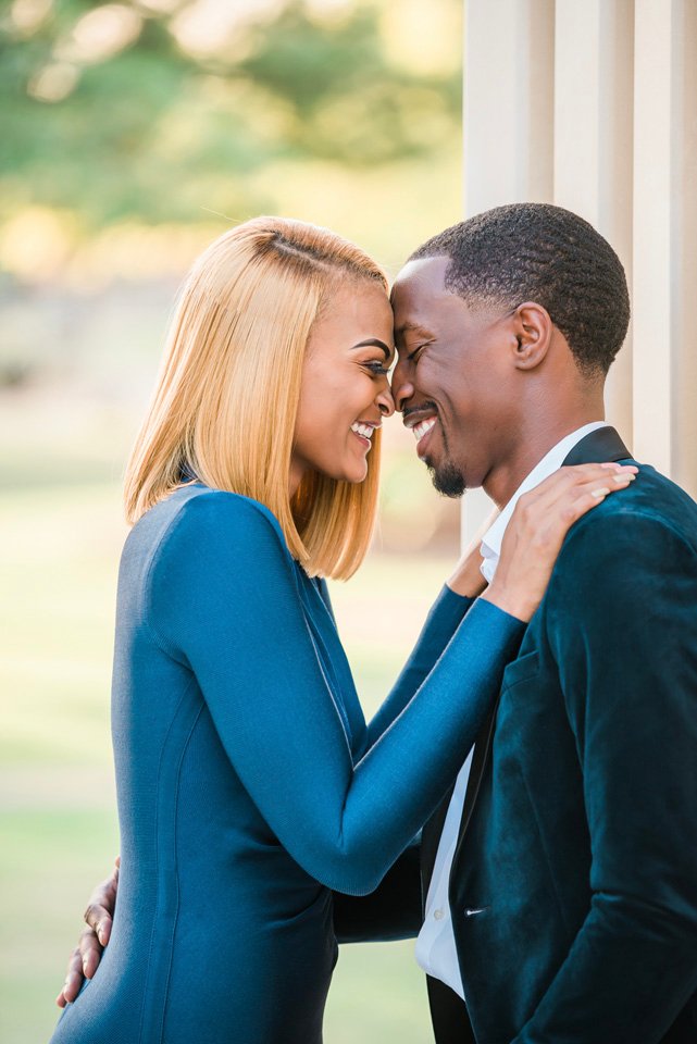 How to Get Your Fiance on Board with Engagement Photos: Tips for a Fun and Genuine Session