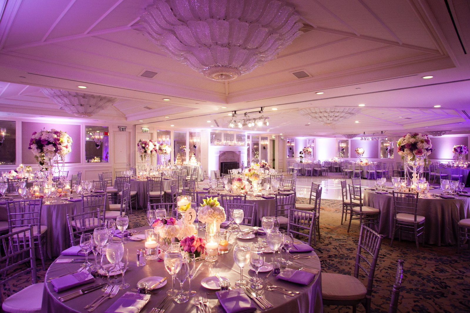 hotel-casa-del-mar-santa-monica-beachfront-wedding-ceremony-with-elegant-architecture-los-angeles-photographer