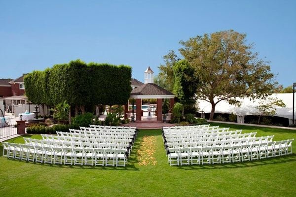 Stonebridge Manor wedding estate with lush gardens at golden hour