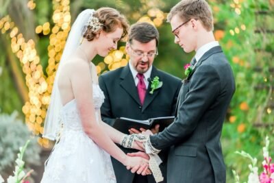 Lovelee Photography (www.loveleephotos.com) Scottsdale Wedding Photographers