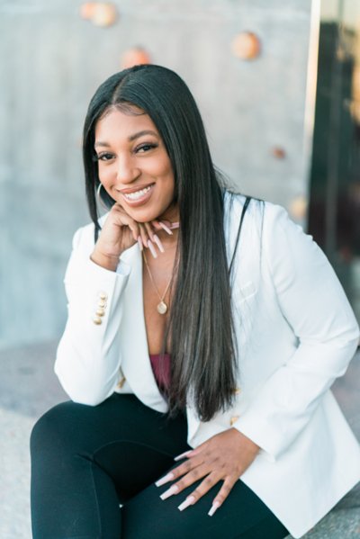 Professional headshot photographers in Phoenix Arizona